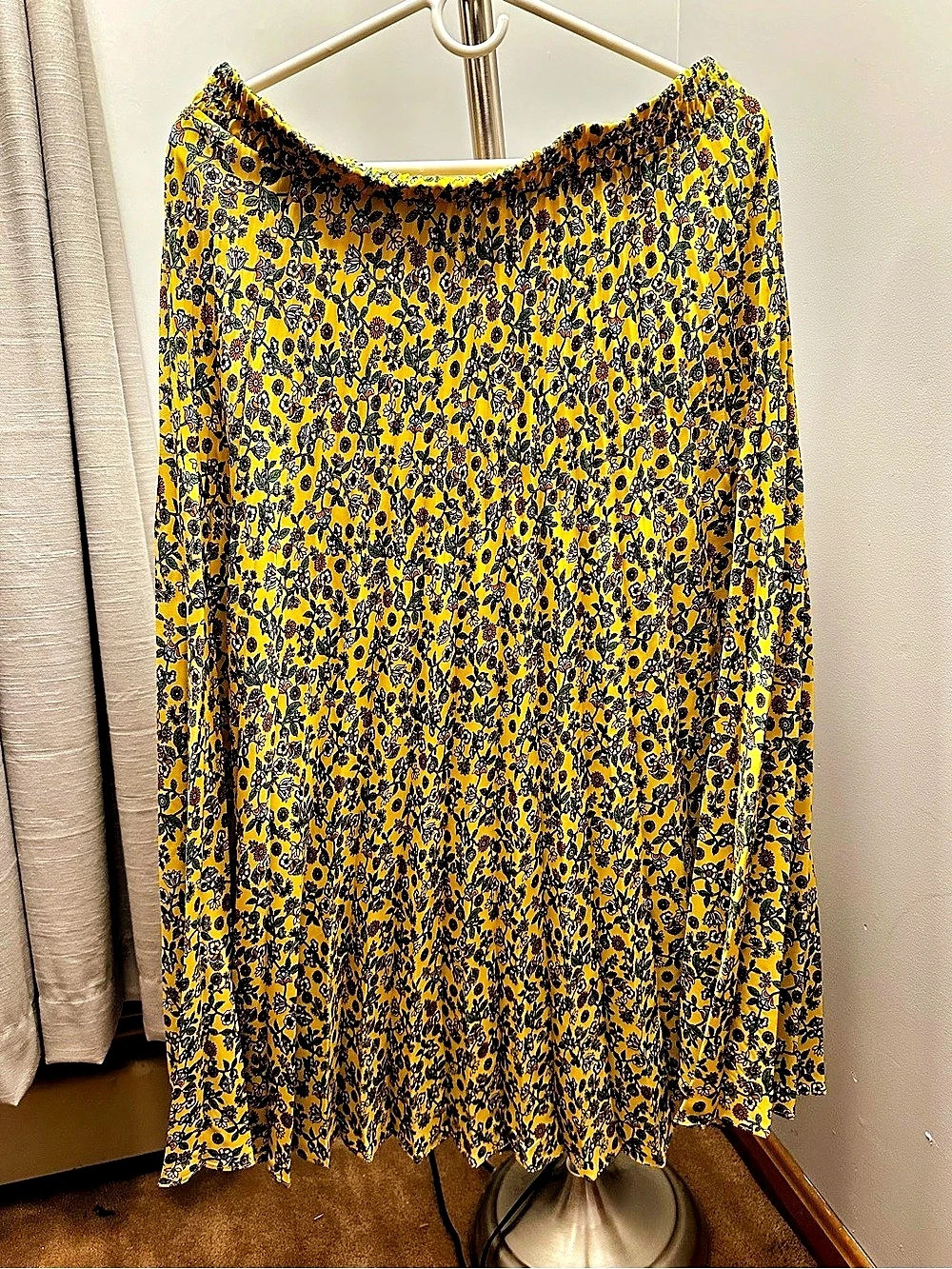 Max Studio Floral Maxi Skirt in Yellow & Blue Size Large Like New